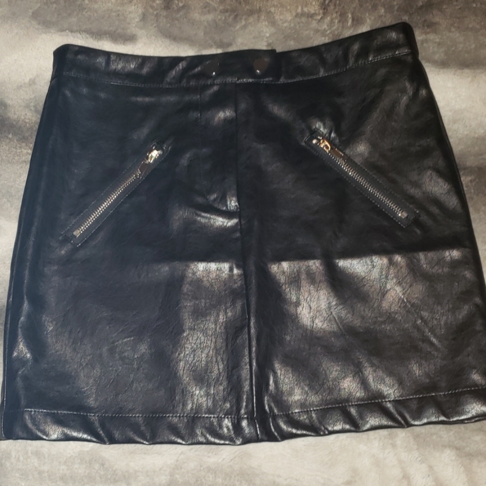 Shinestar black skirt S